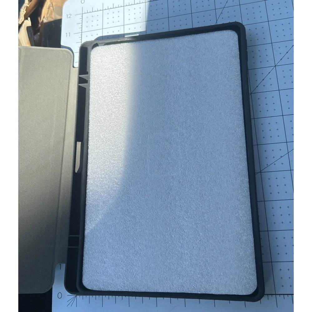 New Graffiti Tablet Case With Magnetic Closure 10x 7  External 6x 9.5 In Inside